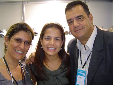 Ana e De Zotti com a atriz da Globo, Nívea Stelmann