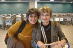 Ana com a atriz da Globo, Glória Menezes