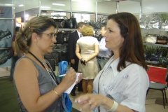Ana entrevista a presidente da ACI, Fátima Daudt, na Couromoda - SP - 2008