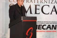 De Zotti como mestre de cerimônias do Destaques Simecan