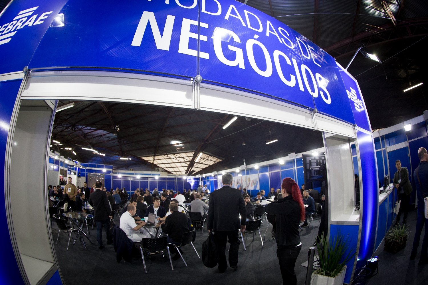 Rodadas de Negócios têm 830 reuniões no primeiro dia da Mercopar