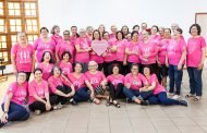 No mês do Outubro Rosa, Doctor Clin faz doação de mamografias ao Grupo Amigas de Mãos Dadas