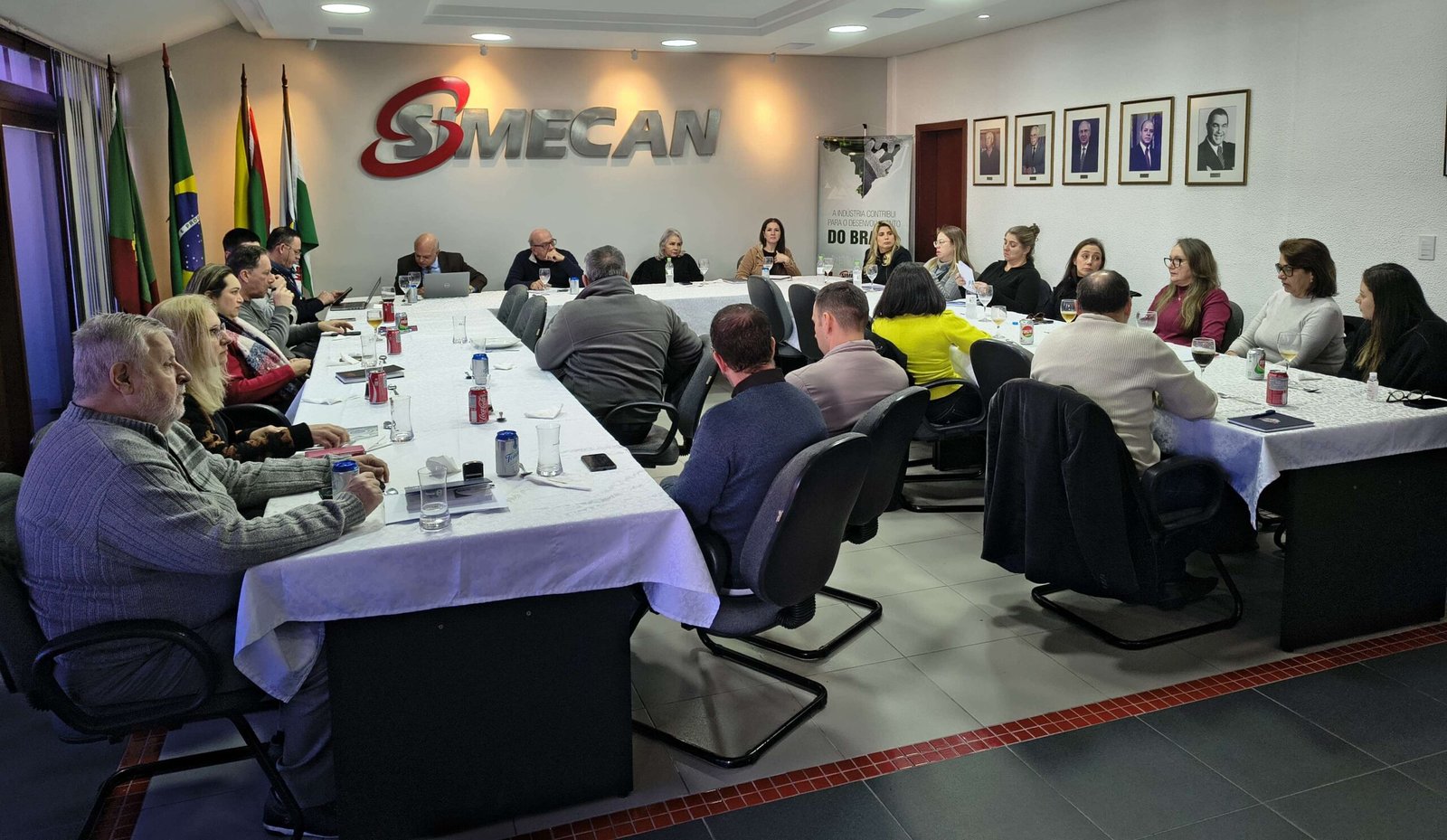 Comissão de RH do Simecan se reúne em julho, discutindo temas pertinentes ao setor