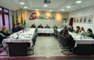 Reunião mensal da Comissão de RH do Simecan aborda temas que abrangem todas as empresas