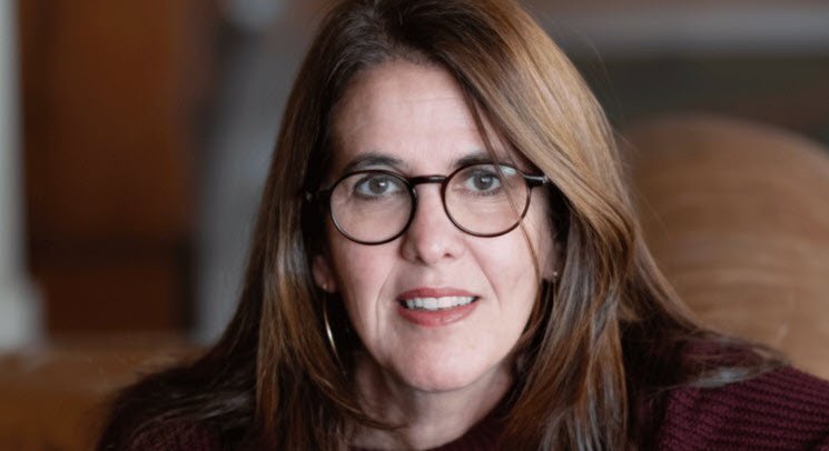 Temas Preferidos e CDL Mulher NH realizam talk show com Martha Medeiros